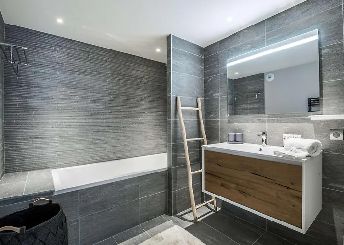 Apartment 1550 - Tranquille Pour 6, Balcon Sud-est - Fr-1-631-200 Courchevel